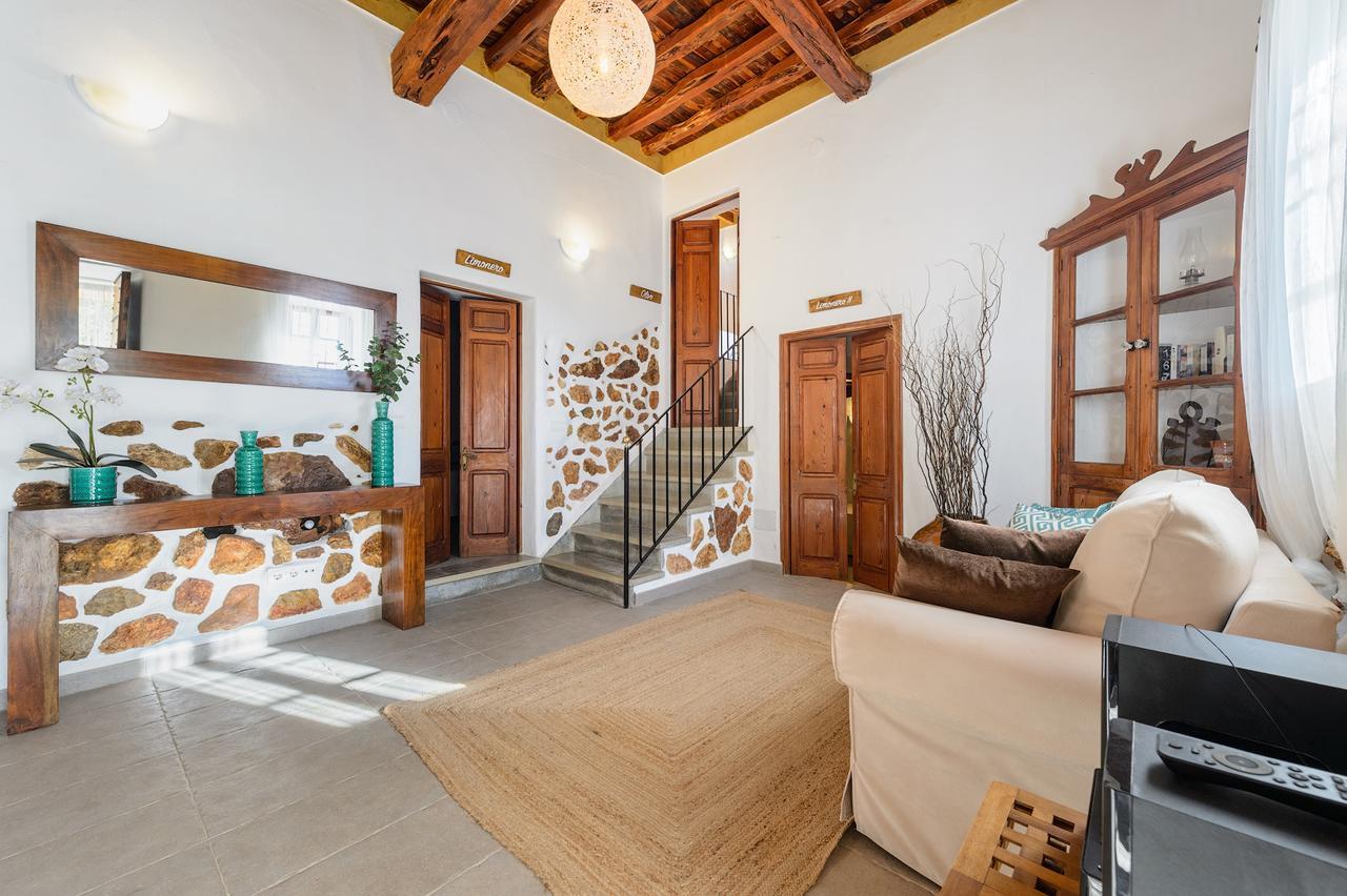 Agroturismo Rural Can Prats Santa Eularia des Riu Esterno foto