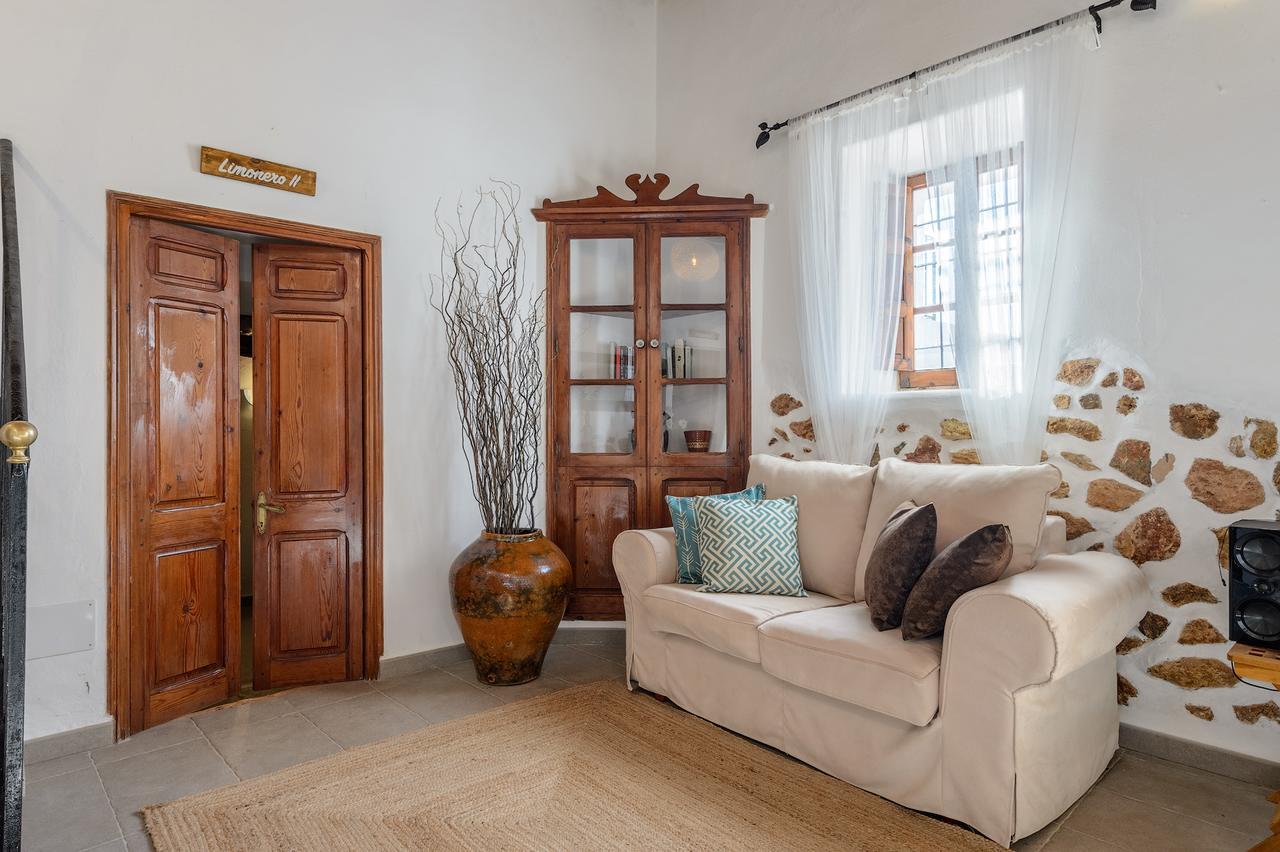 Agroturismo Rural Can Prats Santa Eularia des Riu Esterno foto