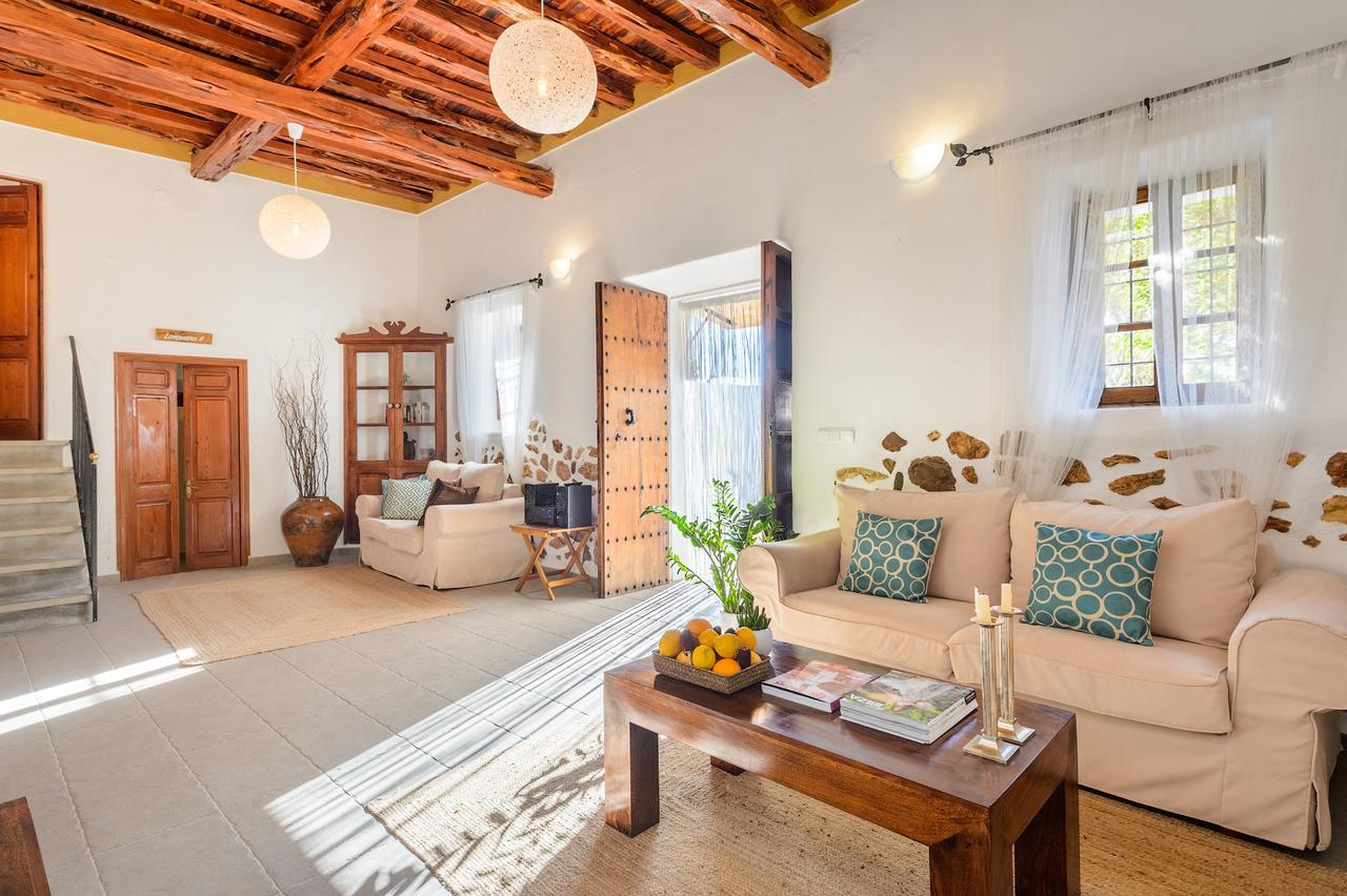 Agroturismo Rural Can Prats Santa Eularia des Riu Esterno foto